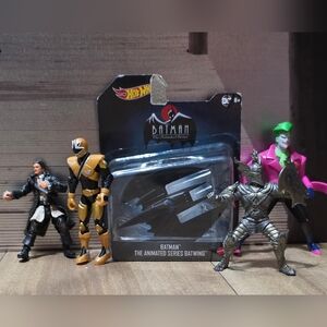 Batman The Animated Series Batwing with Action Figures Joker